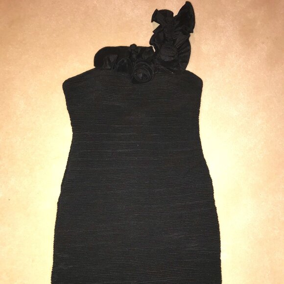 Women's One-Shoulder Black Dress - Size M - Picture 1 of 4